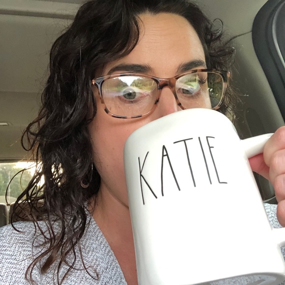 Meet your Posher, Katie - Picture 2 of 2